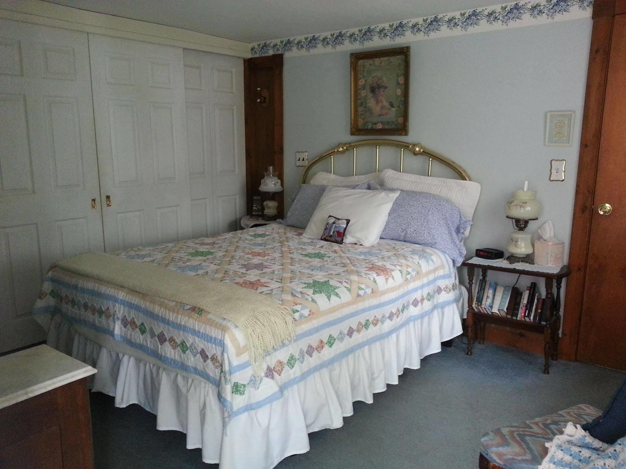 Farmstead Bed And Breakfast Eliot Exterior photo