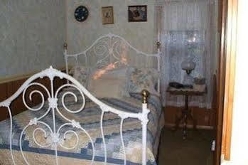 Farmstead Bed And Breakfast Eliot Exterior photo